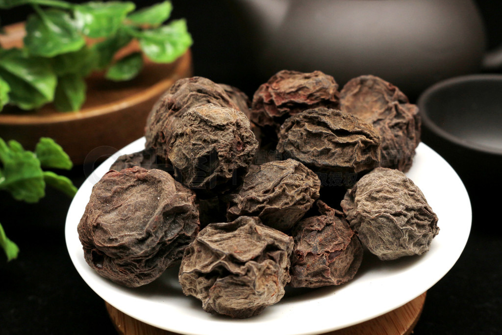 烏梅中藥飲片 傳統(tǒng)藥材的現(xiàn)代視角